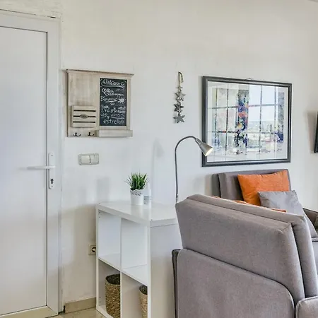 Apartment Art- Revilla Tacke D