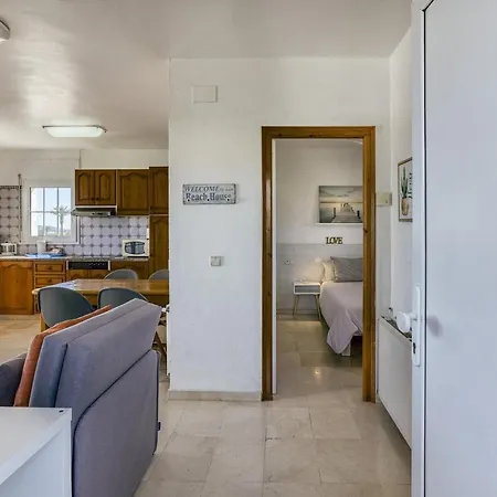 Apartment Art- Revilla Tacke D